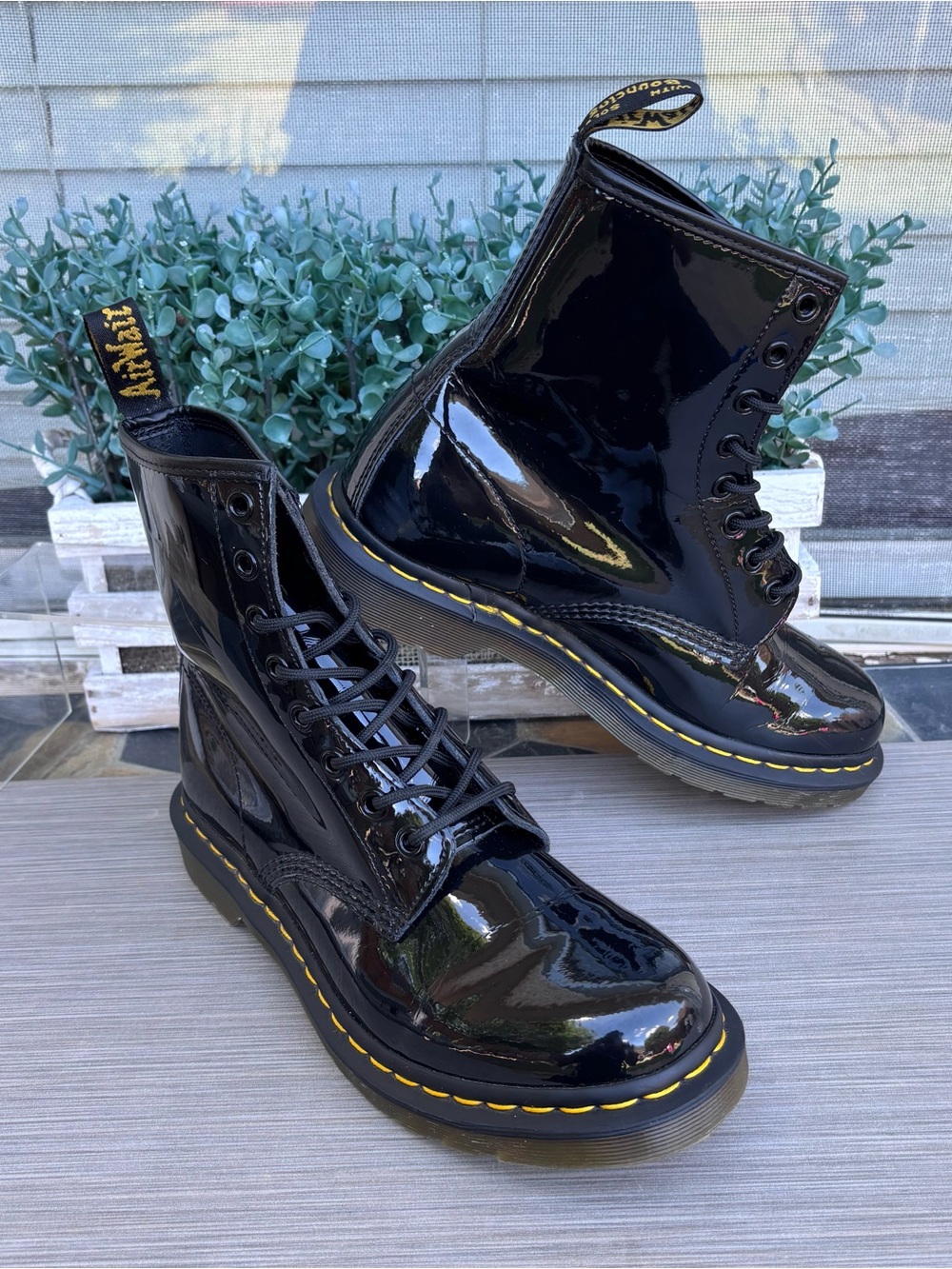 DR. MARTENS Boots